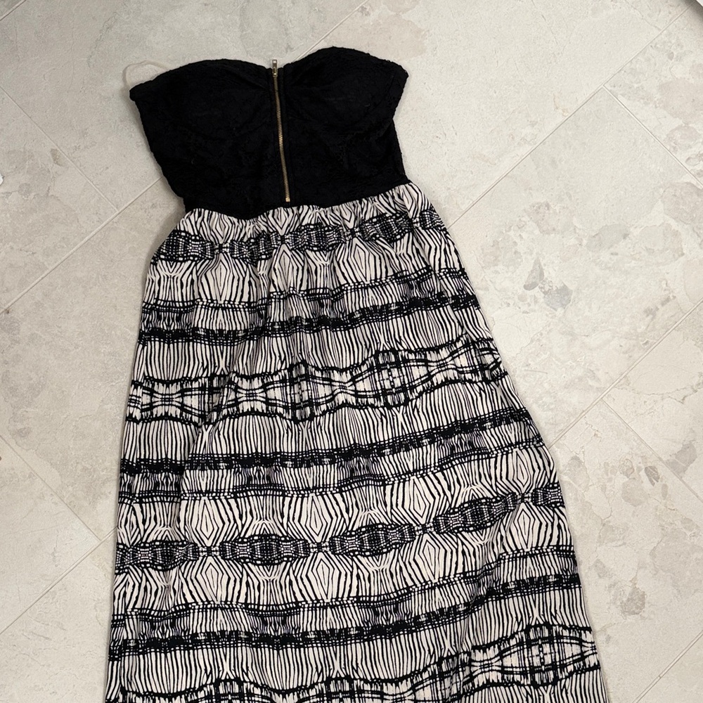 Windsor Elegant Black and White long Strapless Dress